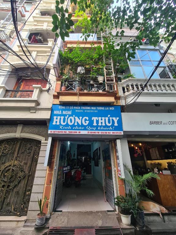 Nhà Nghỉ Hương Thúy - TTTM Royal City – Hanoi